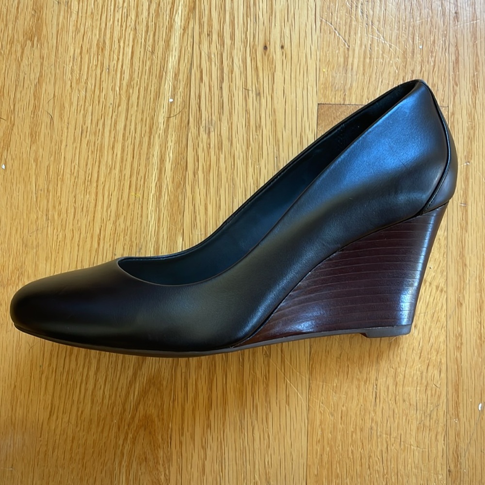 Clark’s Raven Rise Shoes - Picture 3 of 4